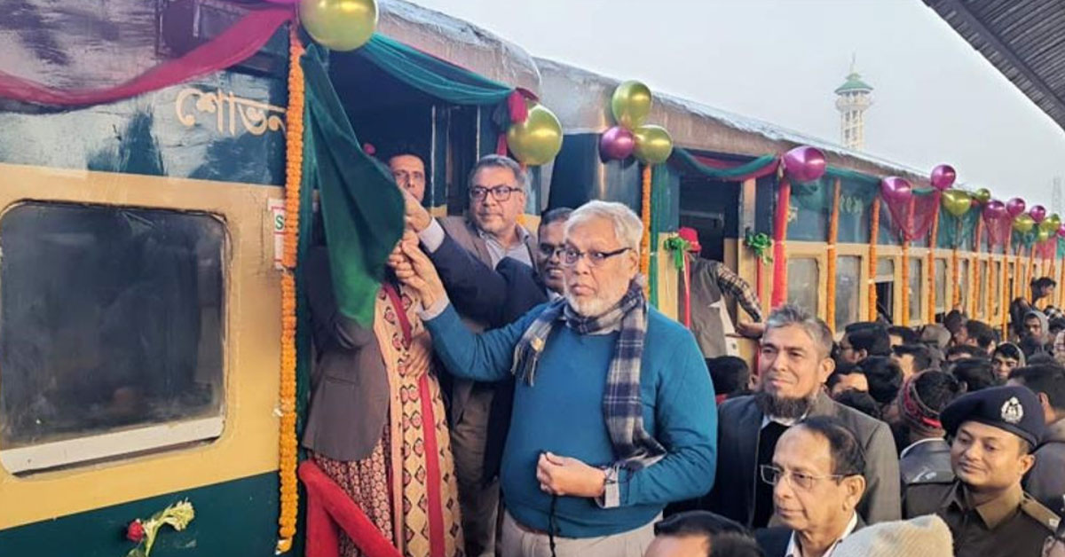 বিআরটিসির এসি বাস চালু হলো, চলবে ২ জোড়া কমিউটার ট্রেন