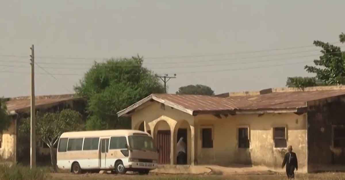 নাইজেরিয়ায় ২৫ ছাত্রী অপহরণ, ২ জন উদ্ধার