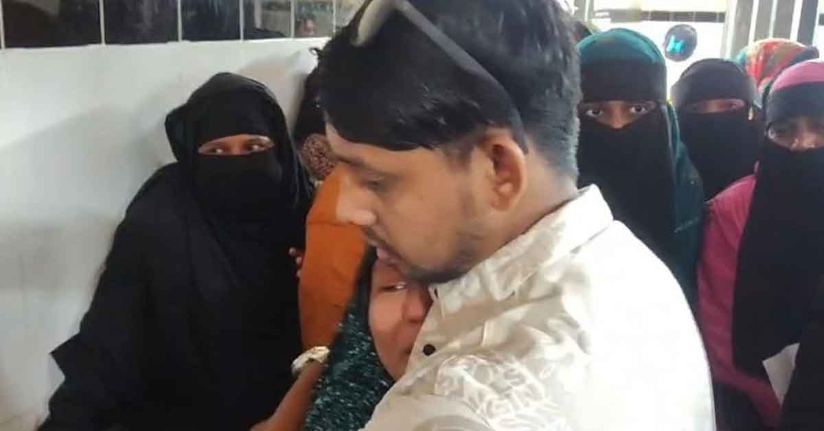 রামগঞ্জে দোকানে ঢুকে ব্যবসায়ীকে কুপিয়ে হত্যা