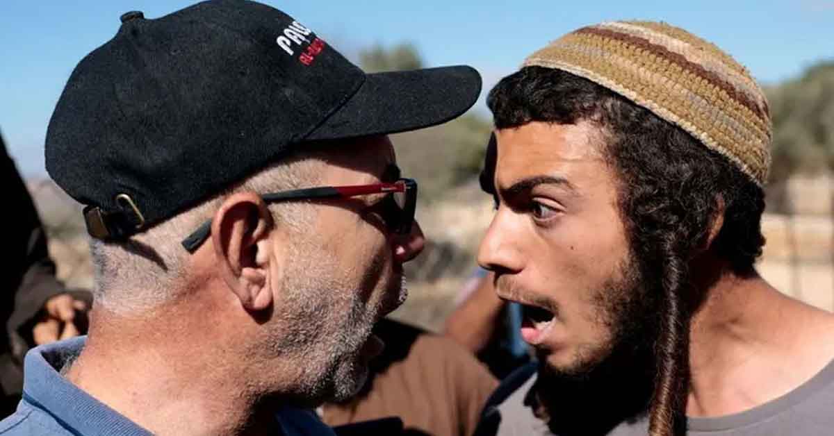 পশ্চিম তীরে বিদেশি স্বেচ্ছাসেবীদের ওপর বসতি স্থাপনকারীদের হামলা