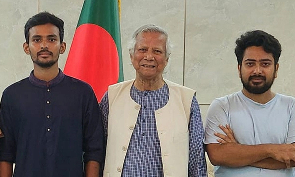 যমুনায় ইউনূসের সঙ্গে বৈঠকে নাহিদ-আসিফ